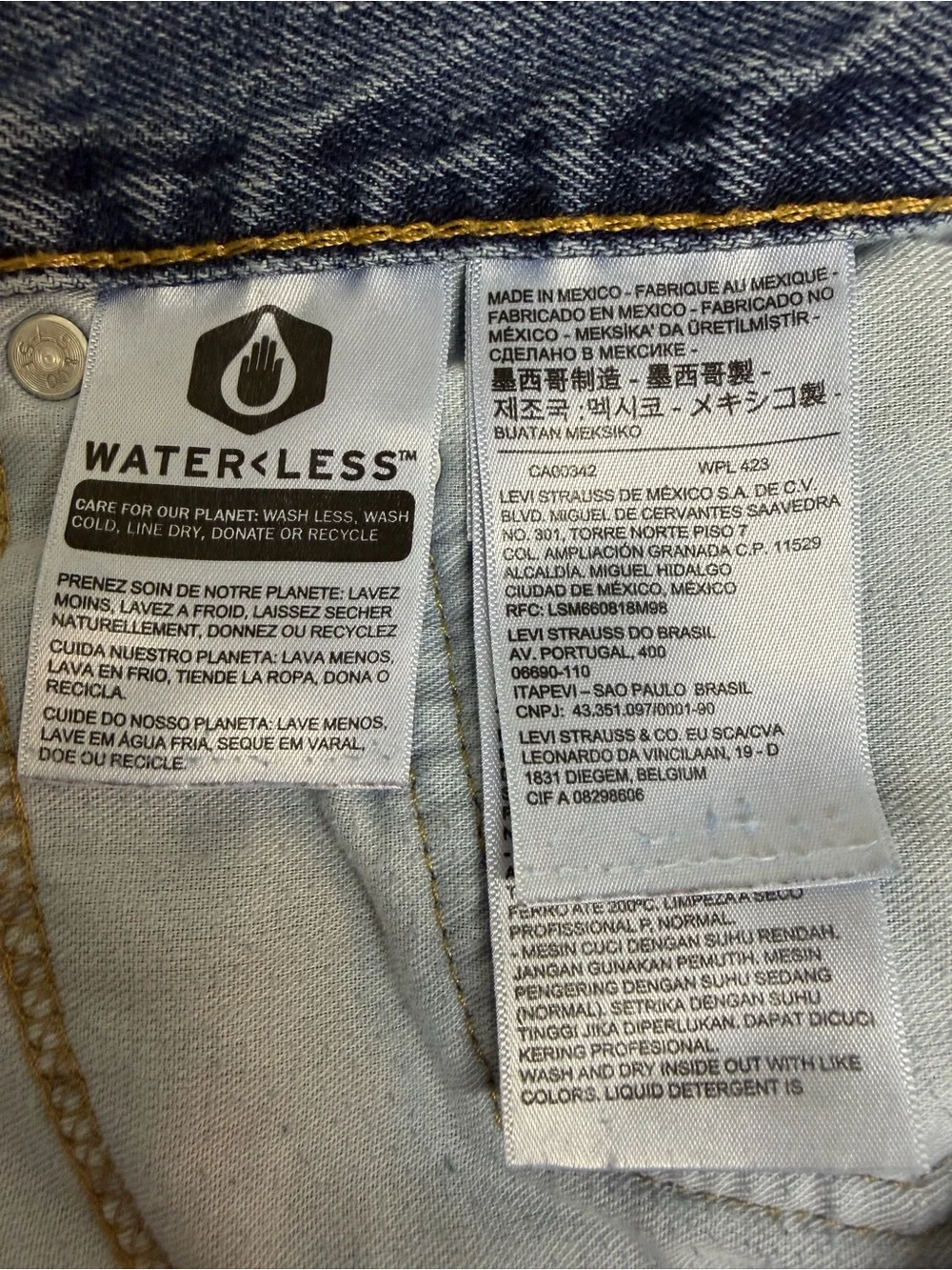 Levi Strauss 550 men’s size 50x32